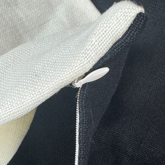 Williams Sonoma Reversible Belgian Linen Pillow Cover 22x22" Black/White NWOT - Picture 7 of 11